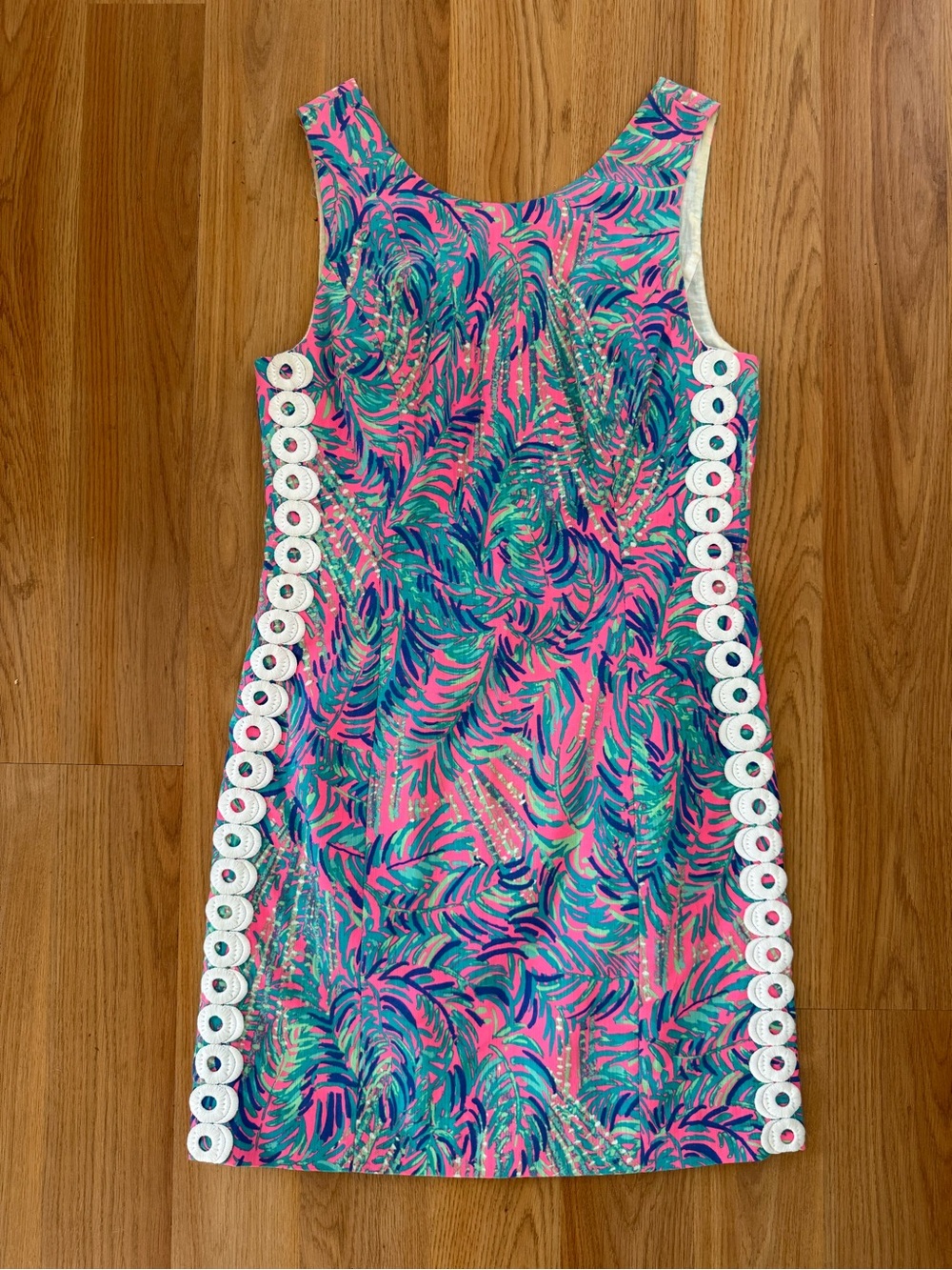 Lilly Pulitzer Mila Shift dress is in the "Pink Sunset Coco Breeze" print size 0